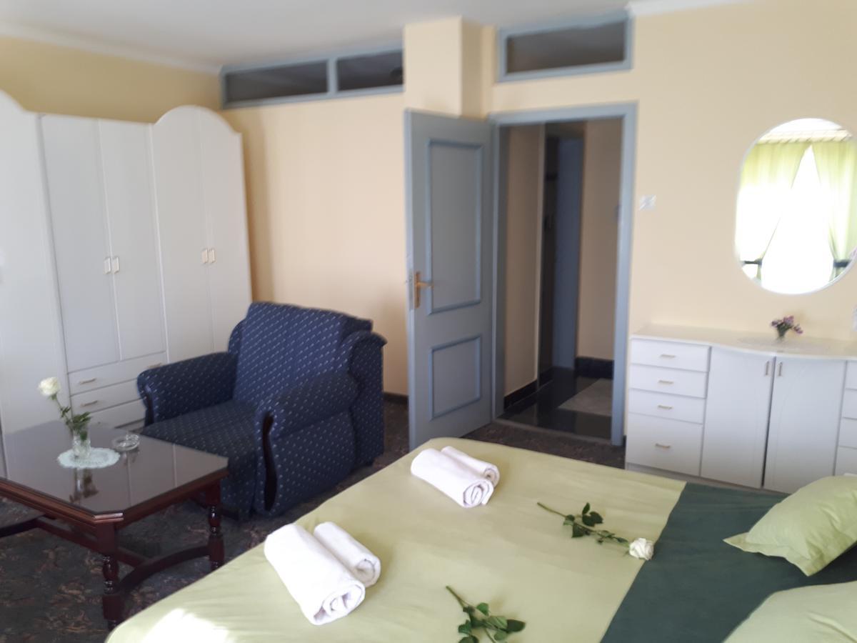 Business Club Selenca Bed & Breakfast Bac Ngoại thất bức ảnh